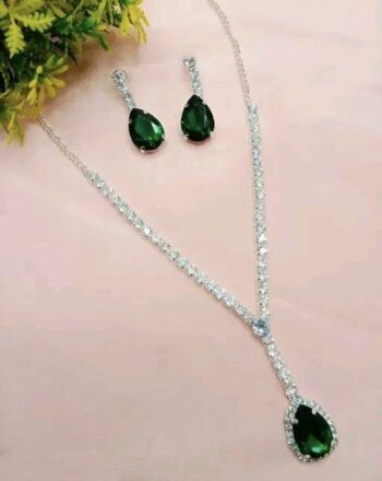 Beautiful & Famous Jewellery Set Radhika Ambani Inspired Green stone Jewellery Set Copy